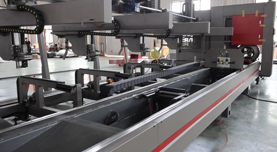 2025.7.12    2000*12000mm big heavy duty fiber laser cutting machine 20000Watt delivered on board.