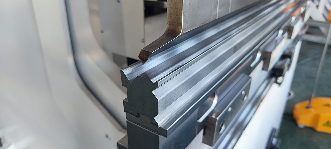 Upper and Lower Molds